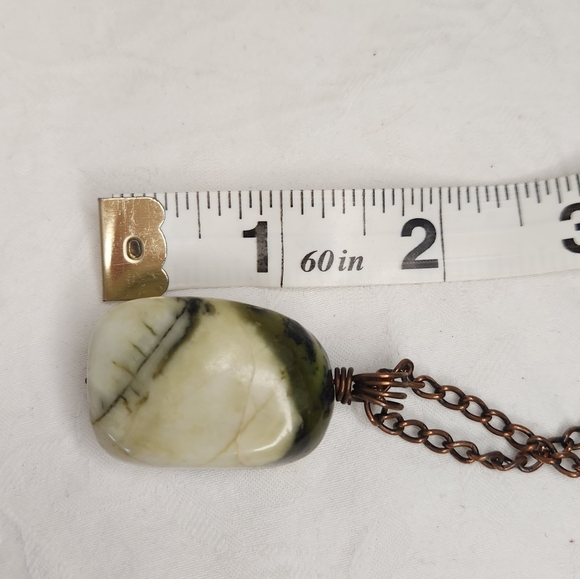 70s Serpentine Stone Pendant - Picture 8 of 11